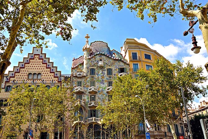 Барселона самостоятельно экскурсии аудиогид